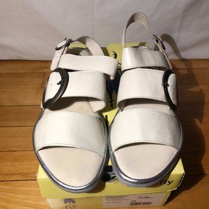 NEVER WORN Fly London Mousse/Idra Sandals 8.5